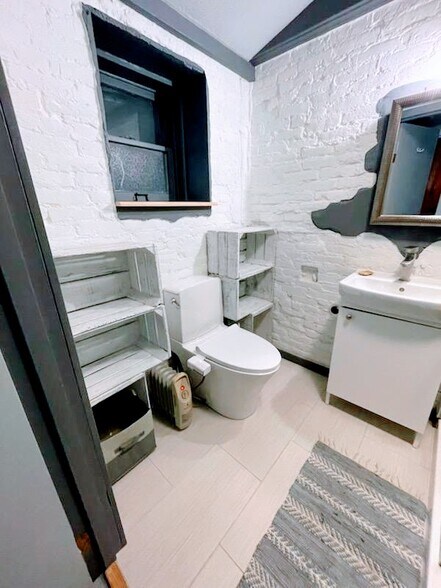 More Photos Of 306 S Main, Union Storefront Retail Residential For Sale