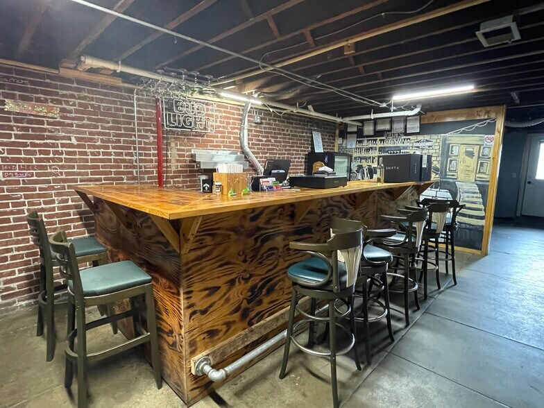 More Photos Of 160 W Broadway St, Sparta Restaurant For Sale