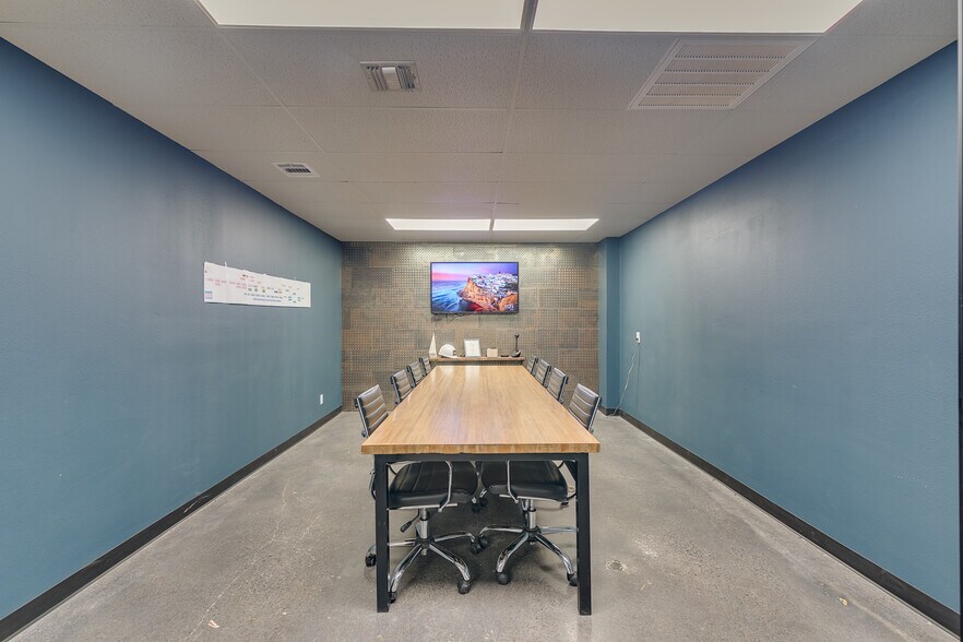 More Photos Of 4925 Davis Blvd, North Richland Hills Office For Sale