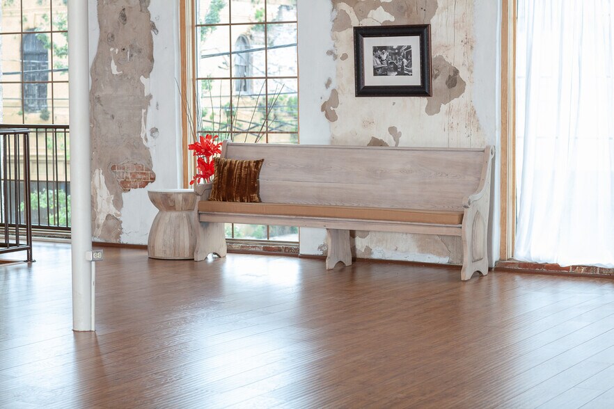 More Photos Of 1427 Oretha Castle Haley Blvd, New Orleans General Retail For Sale