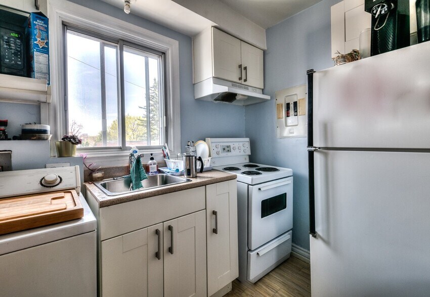 More Photos Of 3820 Rue Rachel E E, Montréal Multifamily For Sale