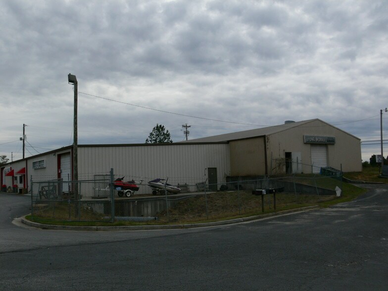 More Photos Of 380 Hwy 78, Loganville Auto Repair For Sale