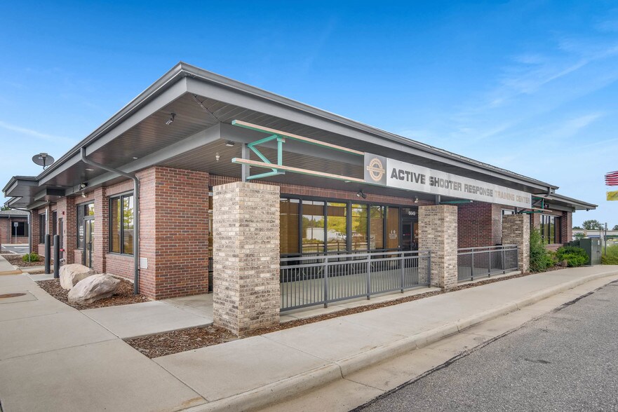 More Photos Of 6649 S Paris St, Centennial Storefront Retail Office For Lease