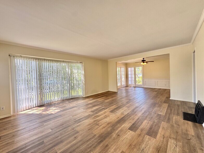 More Photos Of 953 E Carson St, Long Beach Apartments For Sale