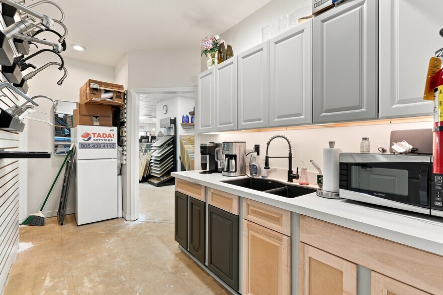More Photos Of 3437 Empresa Dr, San Luis Obispo Office For Sale