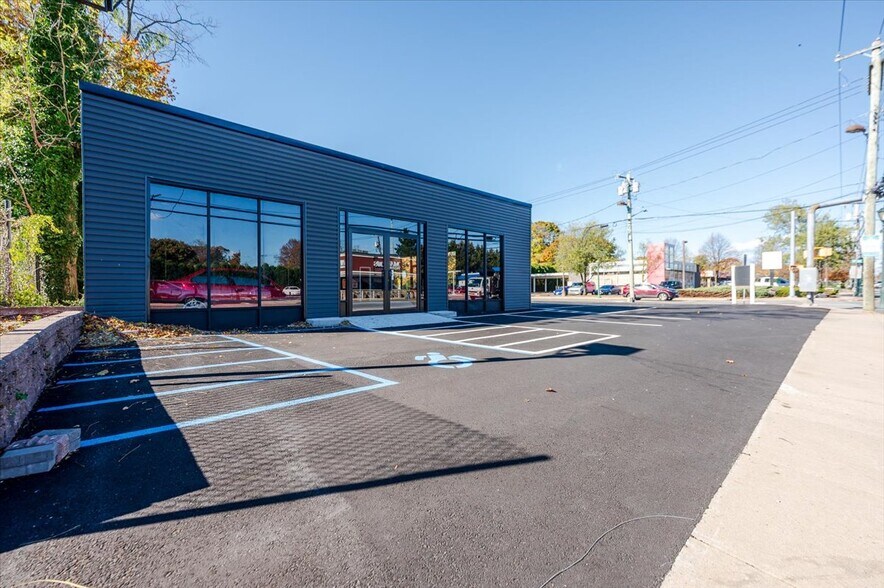 Primary Photo Of 304 Larkfield Rd, East Northport Freestanding For Sale