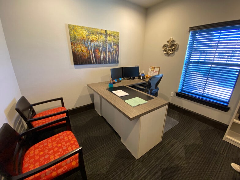 More Photos Of 2101 E Kirkwood Blvd, Southlake Office For Lease