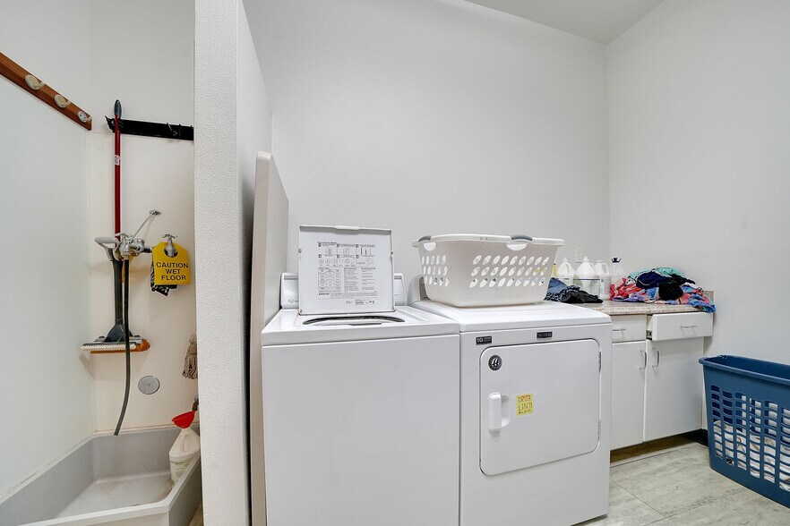 More Photos Of 711 S State Highway 49, Jackson Freestanding For Sale