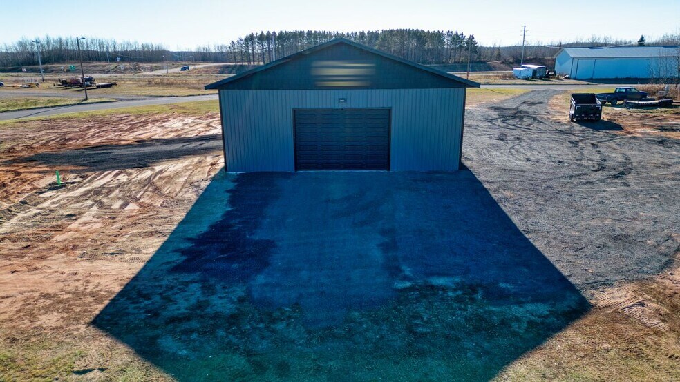 More Photos Of 126 Iron Dr, Chisholm Industrial For Sale