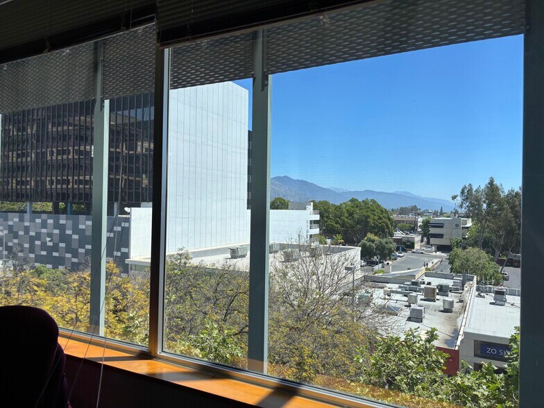 More Photos Of 99 S Lake Ave, Pasadena Loft Creative Space For Lease