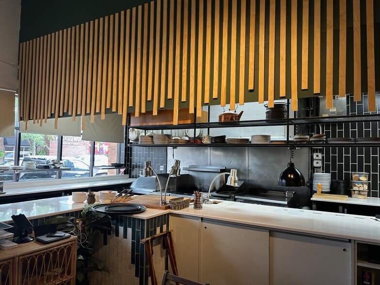 More Photos Of 4150-4154 W Broadway, Golden Valley Storefront For Sale