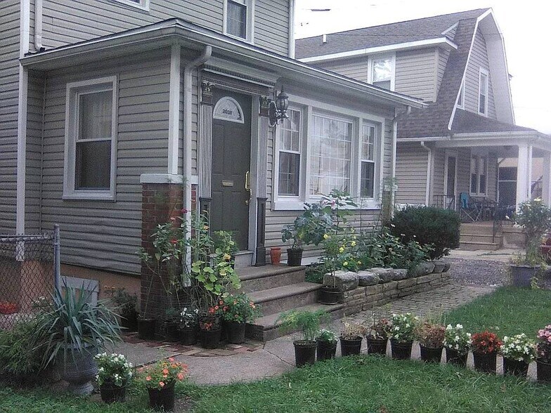 More Photos Of 2038 Grant Ave, Philadelphia Specialty For Sale