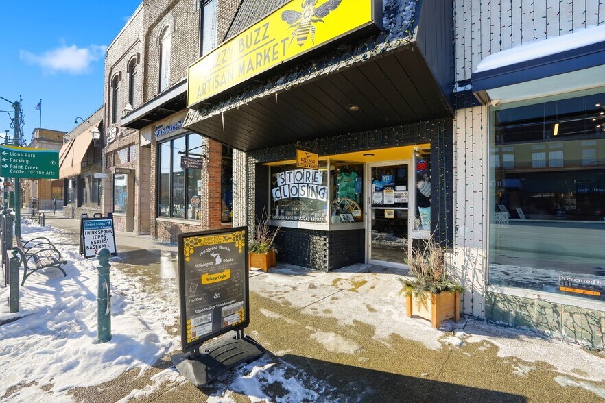 More Photos Of 409 S Main St, Rochester Storefront For Sale