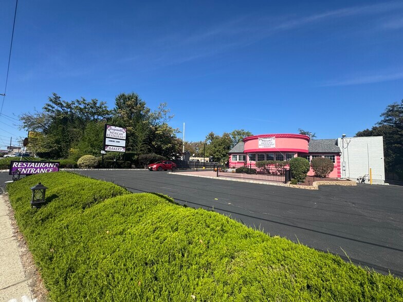 More Photos Of 3115 State Route 35, Hazlet Restaurant For Sale