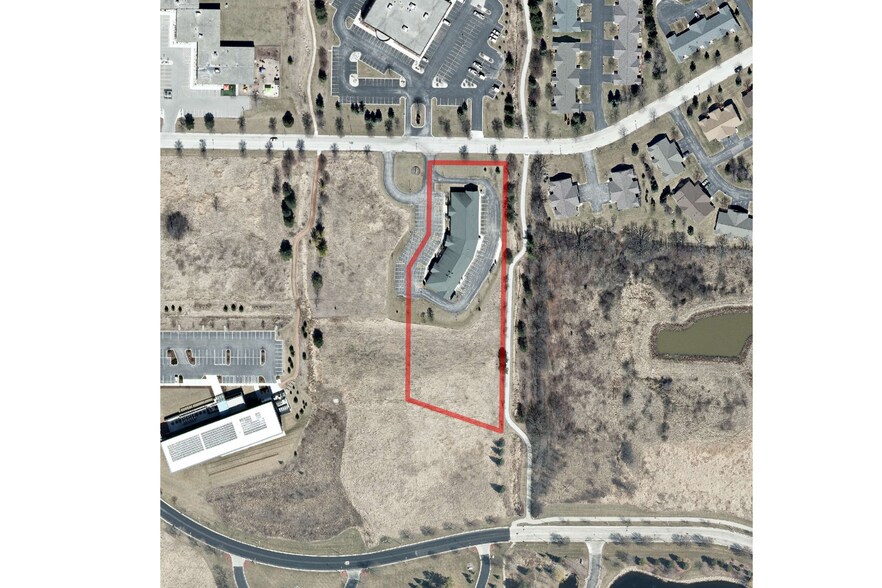 More Photos Of 180 Knights Way, Fond Du Lac Medical For Sale