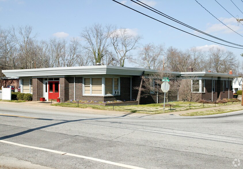 More Photos Of 201 S Weston St, Fountain Inn Office For Sale