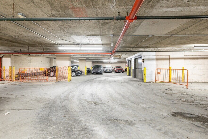 More Photos Of 250 Albany St, New York Multifamily For Sale
