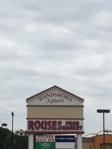 More Photos Of 1307-1355 E Pass Rd, Gulfport Storefront For Lease