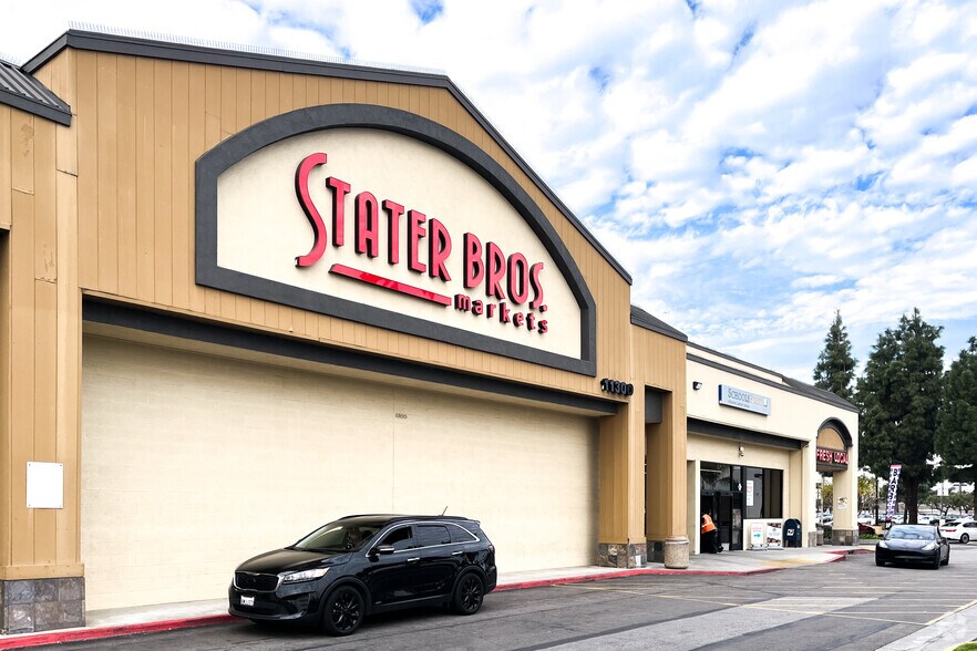 More Photos Of 11300 Firestone Blvd, Norwalk Supermarket For Sale