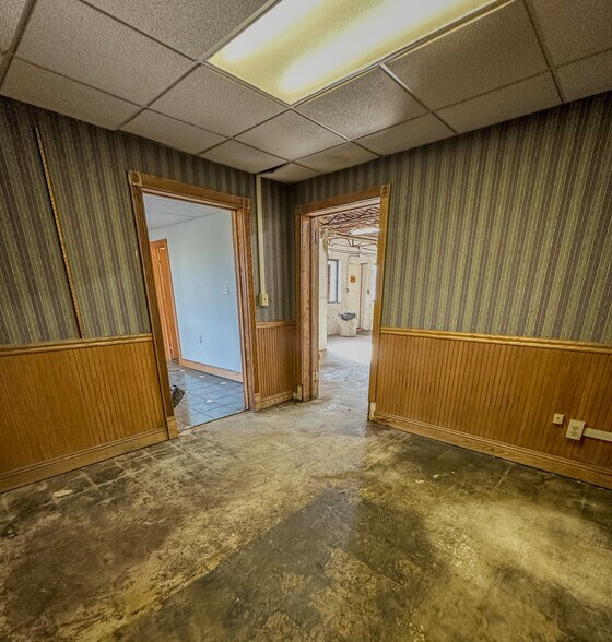 More Photos Of 3027 NYS Route 417, Allegany Township Light Distribution For Sale