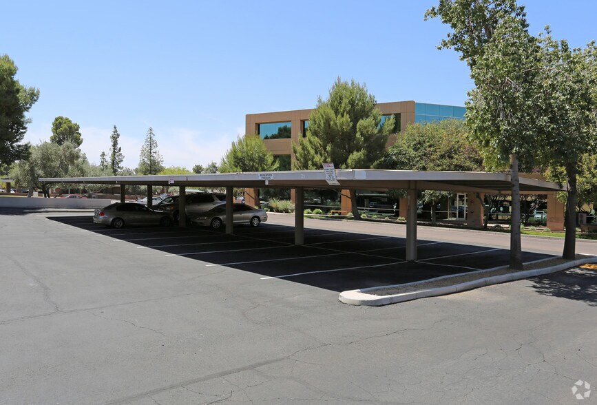More Photos Of 8502 E Via de Ventura, Scottsdale Office For Lease