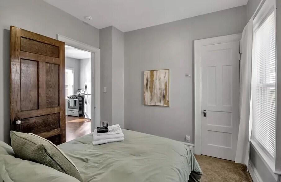 More Photos Of 115 Claremont Ave, Buffalo Multifamily For Sale