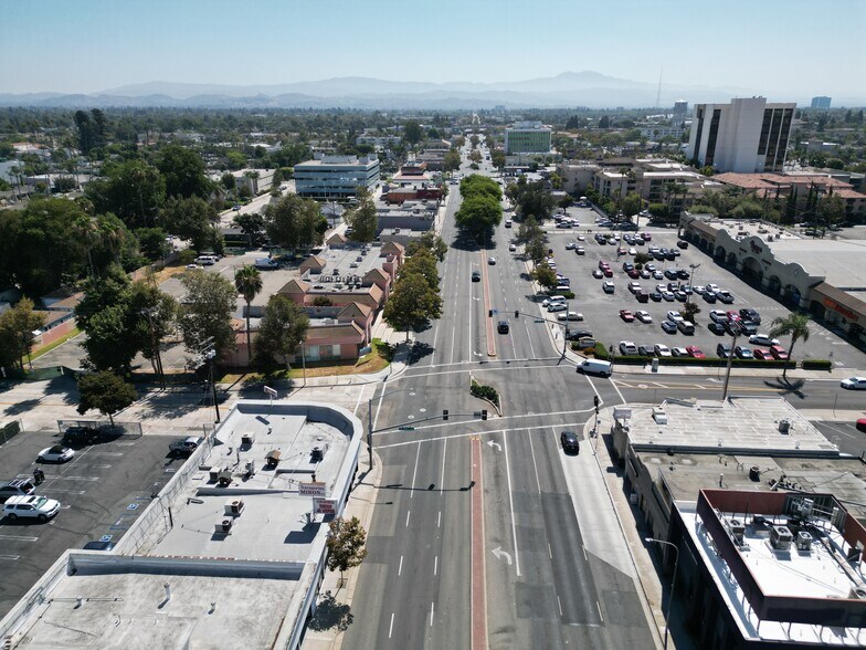 More Photos Of 501 W 17th St, Santa Ana Storefront Retail Office For Lease