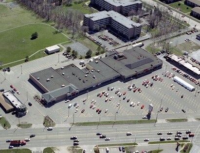 More Photos Of 31240-31340 Groesbeck Hwy, Fraser Unknown For Lease