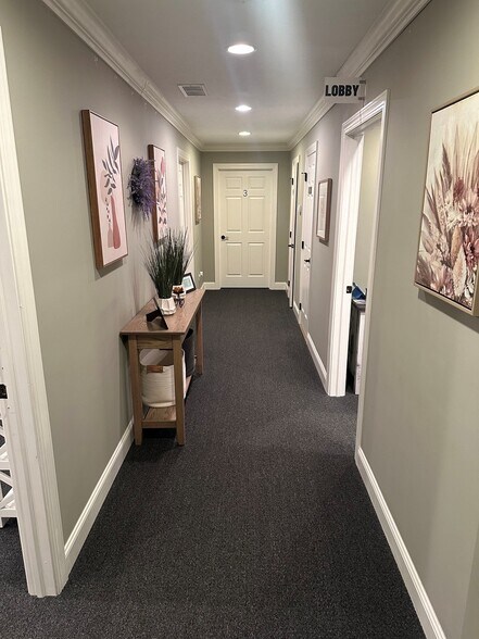 More Photos Of 1000 Coombs Farm Dr, Morgantown Office For Lease