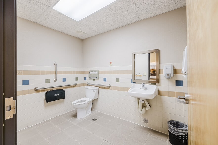 More Photos Of 2715 Argent Ave, Elko Unknown For Lease