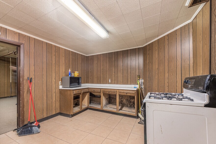 More Photos Of 2117 Jenny Lind St, Mckeesport Religious Facility For Sale