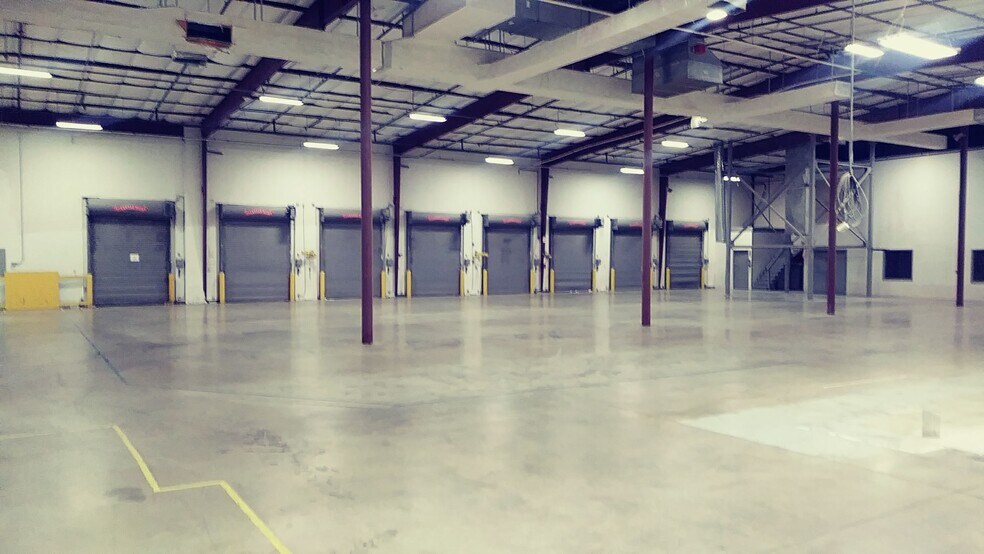 More Photos Of 260 Bennett Dr, Pulaski Warehouse For Lease