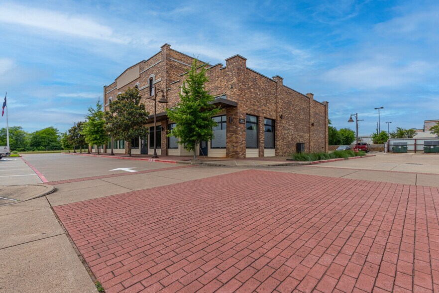 More Photos Of 3611 North St, Nacogdoches Storefront For Lease