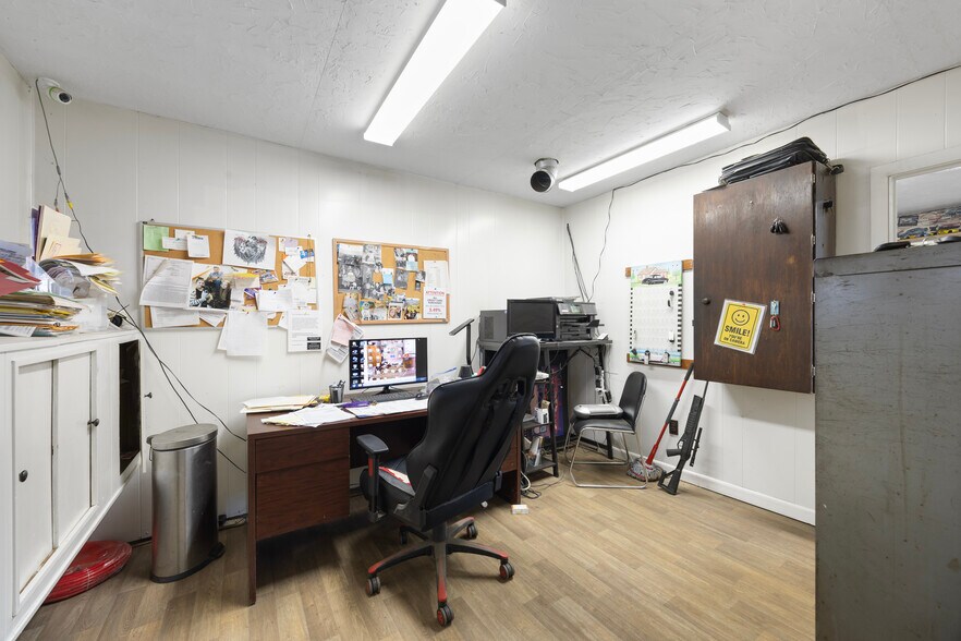 More Photos Of 405 E Main St, Orange Auto Repair For Sale