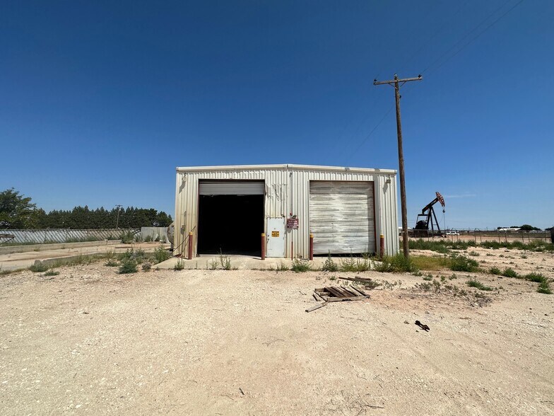 More Photos Of 1171 Texas Highway 83, Denver City Industrial For Sale