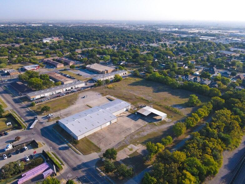 More Photos Of 324 N Nursery Rd, Irving Warehouse For Lease