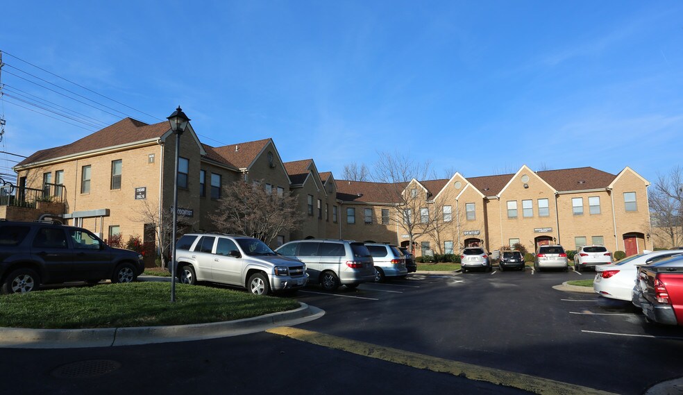 More Photos Of 19500-19536 Doctors Dr, Germantown Medical For Lease