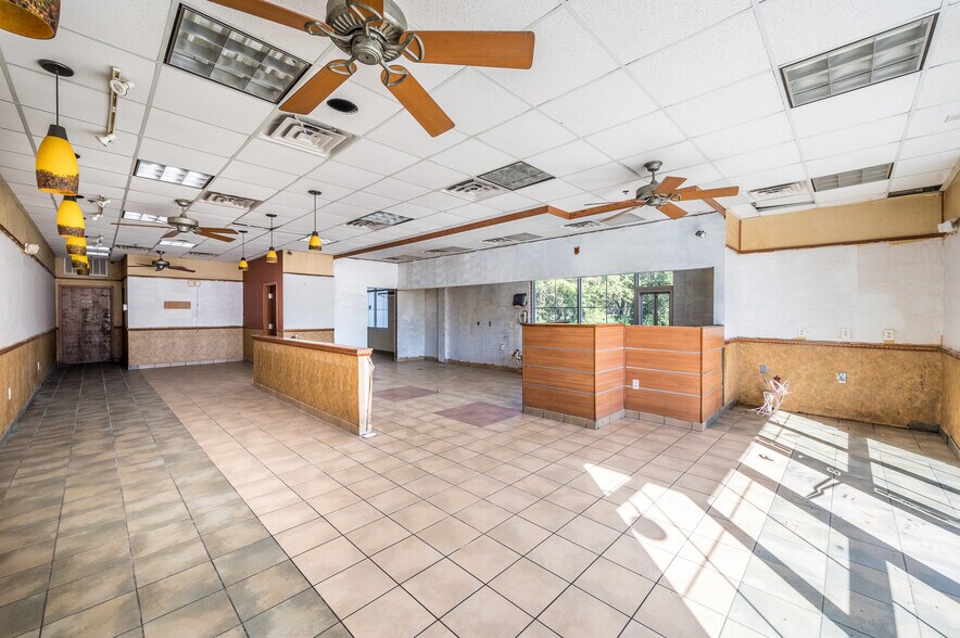 More Photos Of 2030 Wambaw Crk, Charleston Storefront Retail Office For Sale