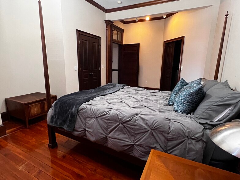 More Photos Of 2737-2739 Cleveland St, Elloree Storefront Retail Office For Sale