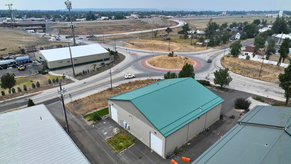 More Photos Of 3606 E Wellesley Ave, Spokane Service For Lease