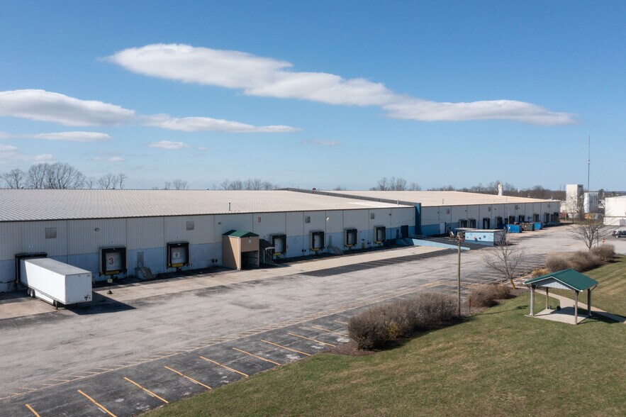 More Photos Of 108 Summer Ct, Georgetown Warehouse For Lease