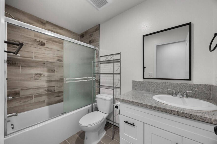 More Photos Of 930 W Alameda St, Manteca Apartments For Sale