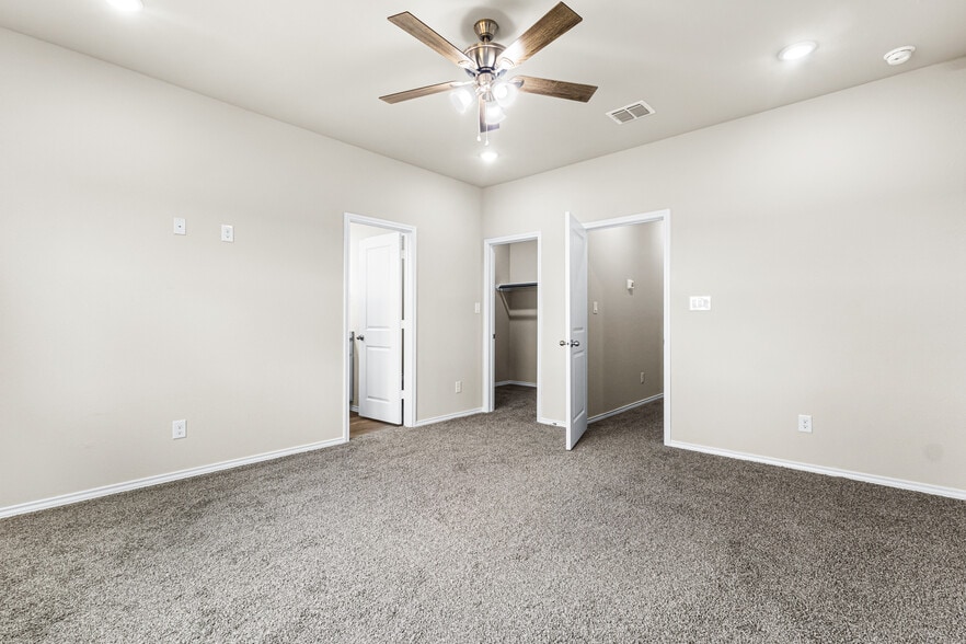 More Photos Of 8911 FM 1560, San Antonio Multifamily For Sale