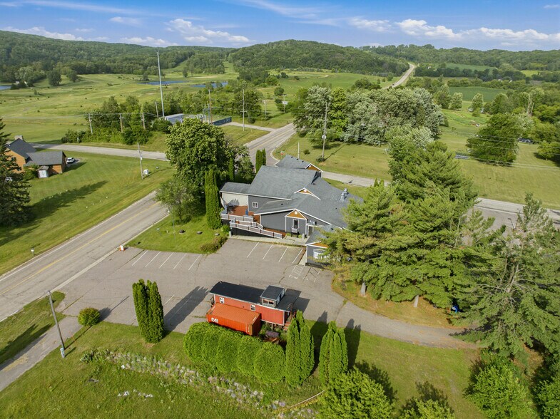 More Photos Of E13887 Highway DL, Merrimac Specialty For Sale
