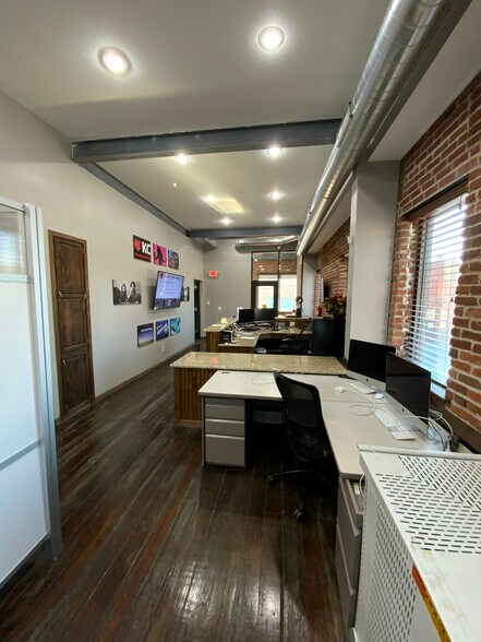 More Photos Of 322 Southwest Blvd, Kansas City Loft Creative Space For Lease