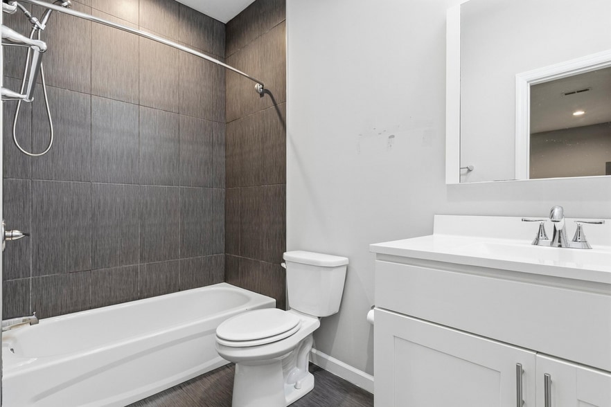 More Photos Of 1917 N 7th St, Philadelphia Apartments For Sale