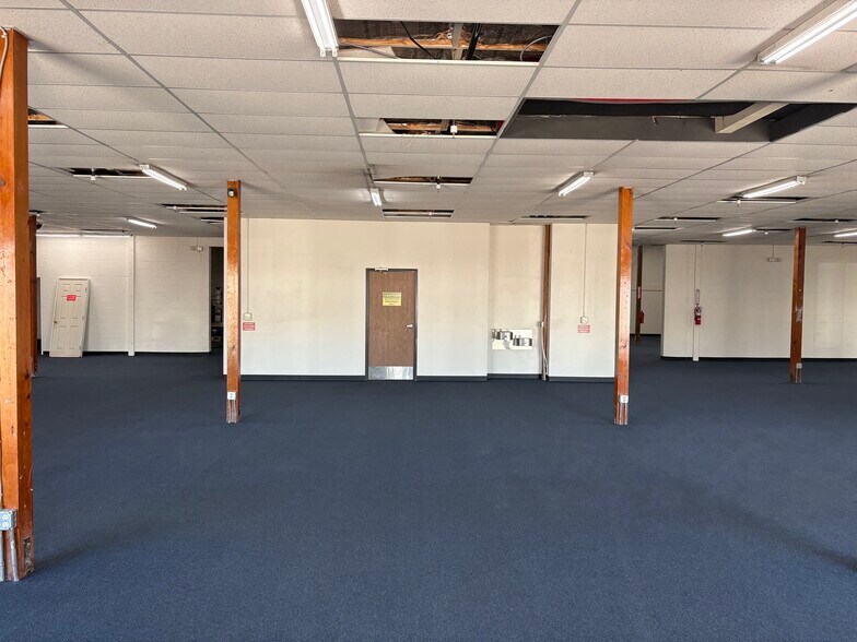 More Photos Of 2704 Highland Ave, National City Freestanding For Lease
