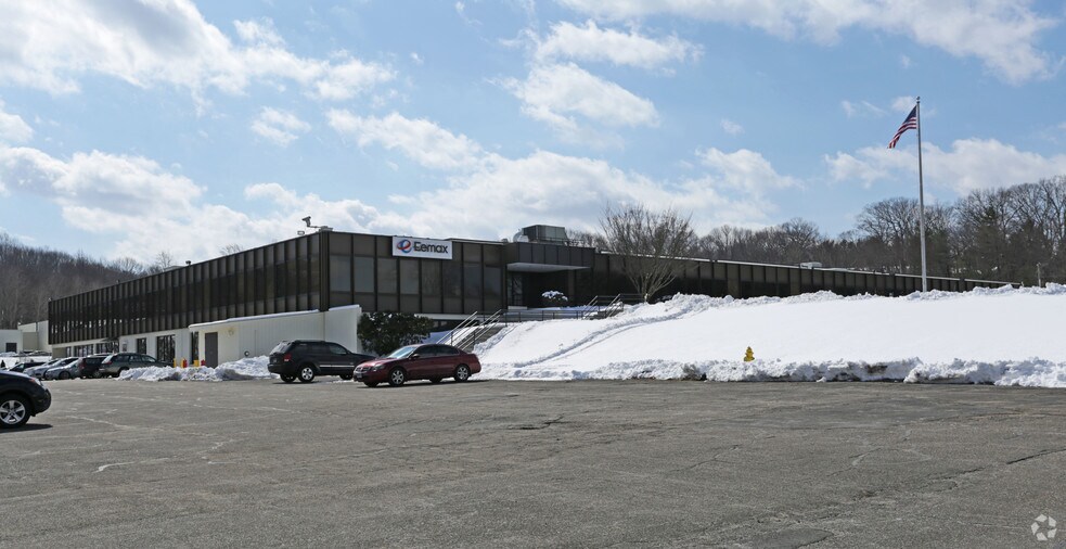More Photos Of 400 Captain Neville Dr, Waterbury Warehouse For Lease
