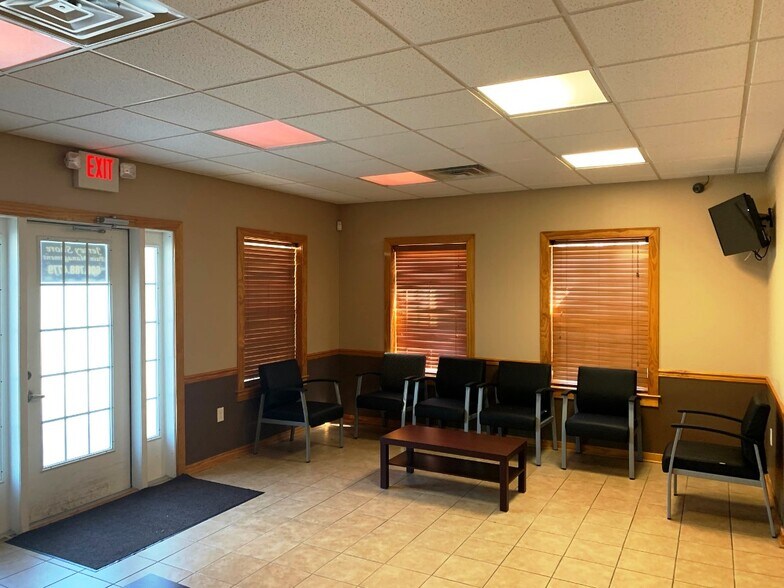 More Photos Of 622 S New York Rd, Galloway Storefront Retail Office For Lease