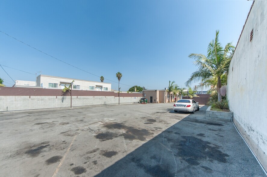 More Photos Of 5010 W Washington Blvd, Los Angeles Land For Lease